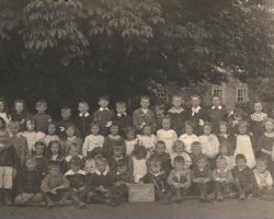 Warborough School Infant Group 1909